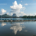 Brücke über den Kan Thar Yar See, Hpa-an, Myanmar, Asien | bridge over Kan Thar Yar Lake, Hpa-an, Myanmar, Asia