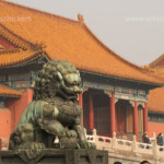 Bronzelöwen vor den Toren der Verbotenen Stadt, Peking oder Beijing, Volksrepublik, China, Asien | bronze lions guarding the Gates of the Forbidden City, Beijing, People's Republic of China, Asia