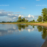 Elbe Strand bei der Hansestadt Werben, Sachsen-Anhalt, Deutschland | Elbe River beach near Werben, Saxony-Anhalt, Germany