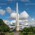 Unabhängigkeits-Denkmal im Maha Bandula Park, Yangon oder Rangun, Myanmar , Asien | Independence Monument in Maha Bandula Park, Rangoon, Myanmar, Asia