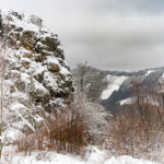Verschneite Winterlandschaft Bruchhauser Steine im Sauerland, Bruchhausen, Olsberg, Hochsauerlandkreis, Nordrhein-Westfalen | Snowy winter landscape Bruchhauser Steine rock formation in Olsberg, Hochsauerland district, North Rhine-Westphalia, Germany