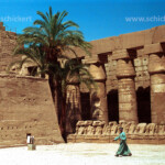 Im Karnaktempel | Inside Karnak Temple