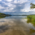 Der Simssee bei Bad Endorf, Bayern, Deutschland | lake Simssee near Bad Endorf, Bavaria, Germany