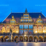 Das Bremer Rathaus in der Abenddämmerung, Freie Hansestadt Bremen, Deutschland, Europa | Bremen City Hall at dusk, Free Hanseatic City of Bremen, Germany, Europe