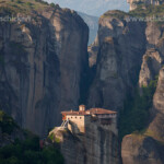 Das Kloster Rousannou, eines der orthodoxen Meteora-Klöster, UNESCO-Weltkulturerbe in Thessalien, Griechenland | Rousannou Monastery, part of the Meteora complex of Eastern Orthodox monasteries, UNESCO World Heritage in the Plain of Thessaly, Greece