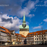 Fachwerkhäuser am Kornmarkt und Marktkirche St. Aegidien in Osterode am Harz, Niedersachsen, Deutschland | timbered houses on Kornmarkt grain market square and St Aegidien Church in Osterode am Harz, Lower Saxony, Germany