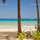 Touristen am langen Sandstrand von Sabang, Insel Palawan, Philippinen, Asien | tourists at the long sandy beach of Sabang, Palawan, Philippines, Asia