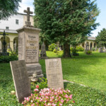 Grab der Familie Mozart auf dem Sebastiansfriedhof in Salzburg, Österreich | Mozart family grave, Cemetery of St. Sebastian, Salzburg, Austria