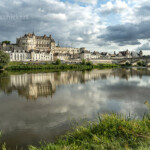 Die Loire und Schloss Amboise, Amboise, Frankreich | The Château d'Amboise and the river Loire, Amboise, Loire Valley, France