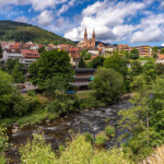 Der Fluss Murg und Forbach, Murgtal, Schwarzwald, Baden-Württemberg, Deutschland | The Murg river and Forbach, Murg Valley, Black Forest, Baden-Württemberg, Germany