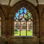 Kreuzgang des Basler Münster in Basel, Schweiz, Europa | The Basel Minster interior, Basel, Switzerland, Europe