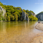 Donaustrand bei der Weltenburger Enge, Donaudurchbruch bei Weltenburg, Bayern, Deutschland | Danube beach and the Danube Gorge near Weltenburg, Bavaria, Germany