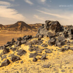 Landschaft der Schwarzen Wüste im ägyptischen Teil der Libyschen Wüste, Ägypten, Afrika | Landscape of the Black Desert National Park, Egypt, Africa