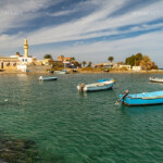 Hafen und Moschee in Al-Qusair oder El Quseir, Ägypten, Afrika | Small port and Mosque in El Qoseir, Egypt, Africa