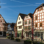 Fachwerkhäuser am Bischofsplatz in der Altstadt von Limburg an der Lahn, Hessen, Deutschland | Half-timbered houses at the Bischofsplatz square in the Old Town of Limburg an der Lahn, Hesse, Germany