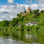 Die Saar und die Saarburg in Saarburg, Rheinland-Pfalz, Deutschland | Saar River and Saarburg Saar Castle in Saarburg, Rhineland-Palatinate, Germany